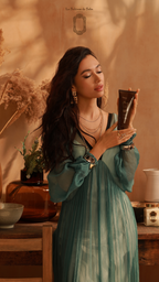 Silk Protein Scrub -  Amber, Musk & Sandalwood – Journey to the Orient