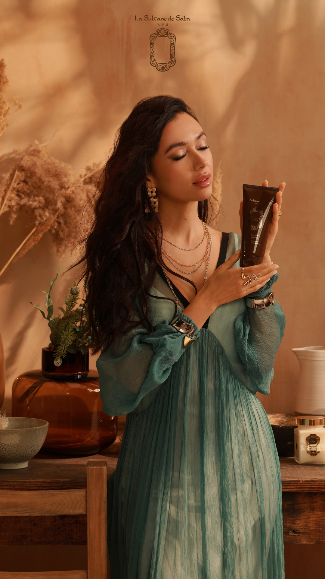 Silk Protein Scrub -  Amber, Musk & Sandalwood – Journey to the Orient