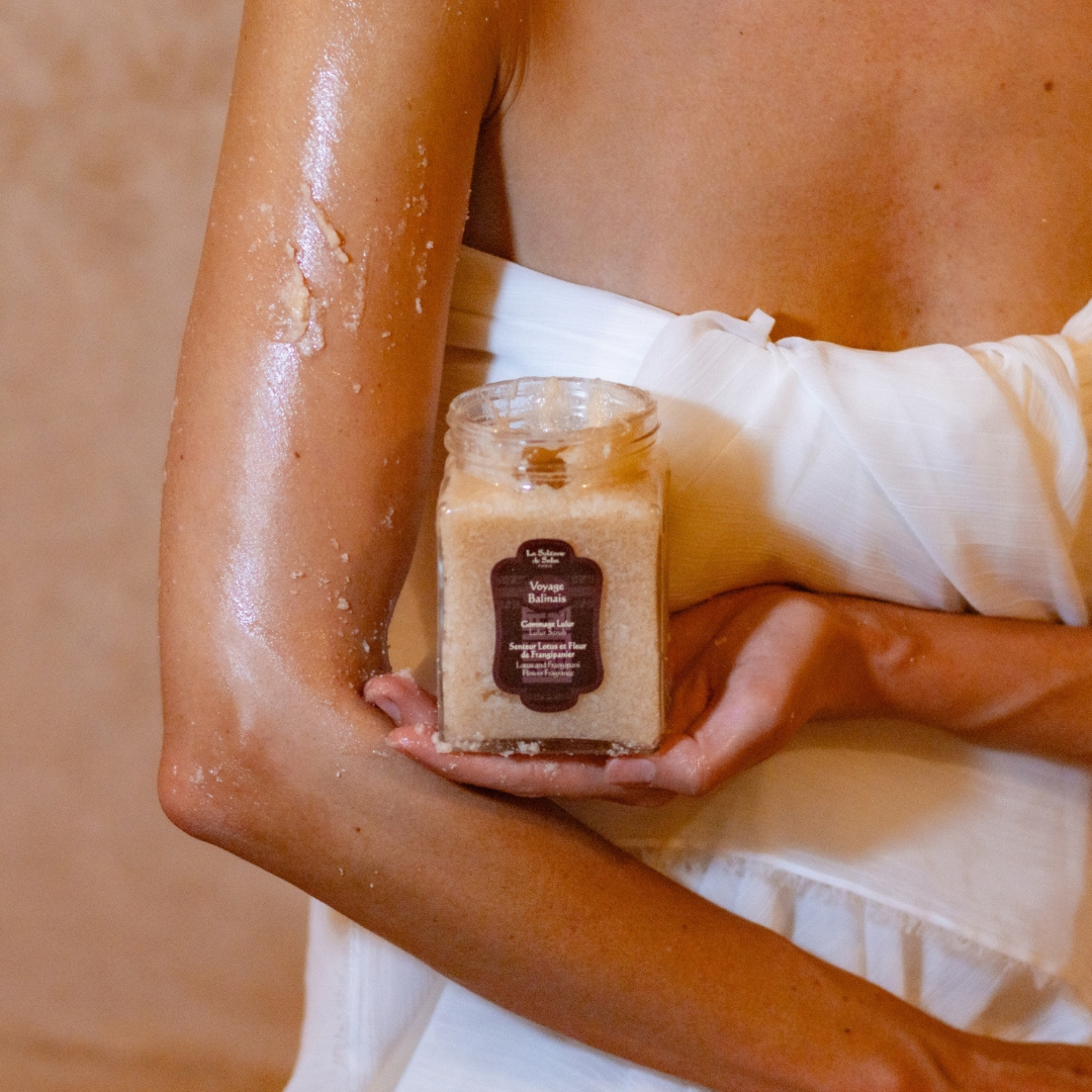 Lulur Body Scrub – Lotus & Frangipani Flower – Journey to Bali